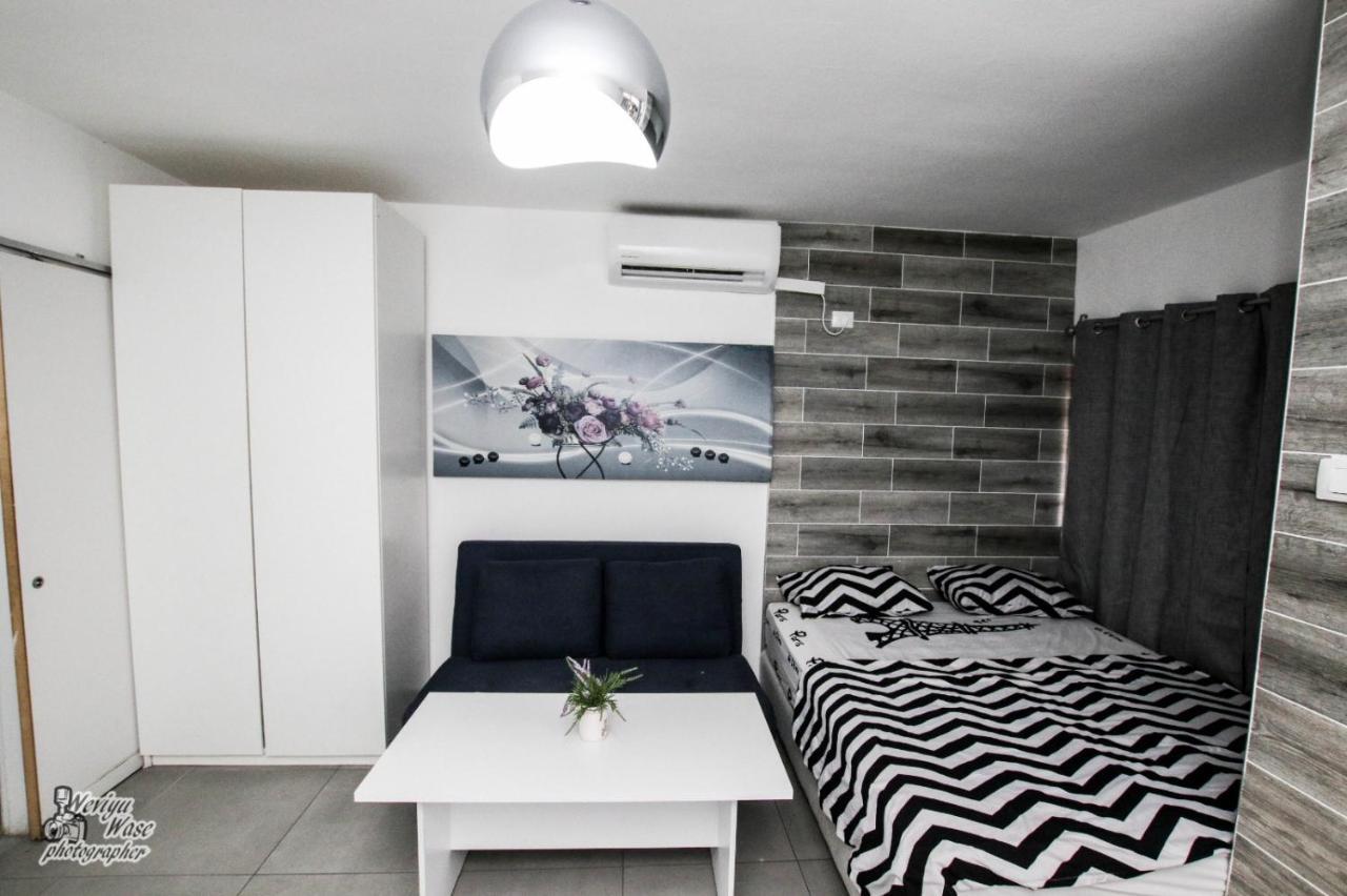 Dream Suites Apartments 엘라트 외부 사진