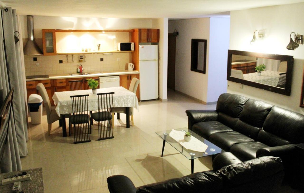 Dream Suites Apartments 엘라트 외부 사진