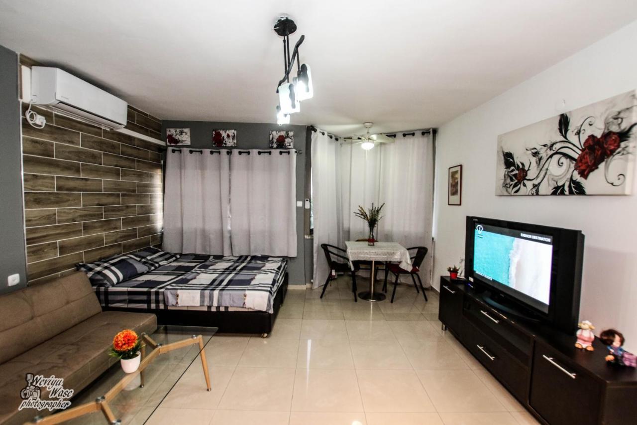 Dream Suites Apartments 엘라트 외부 사진